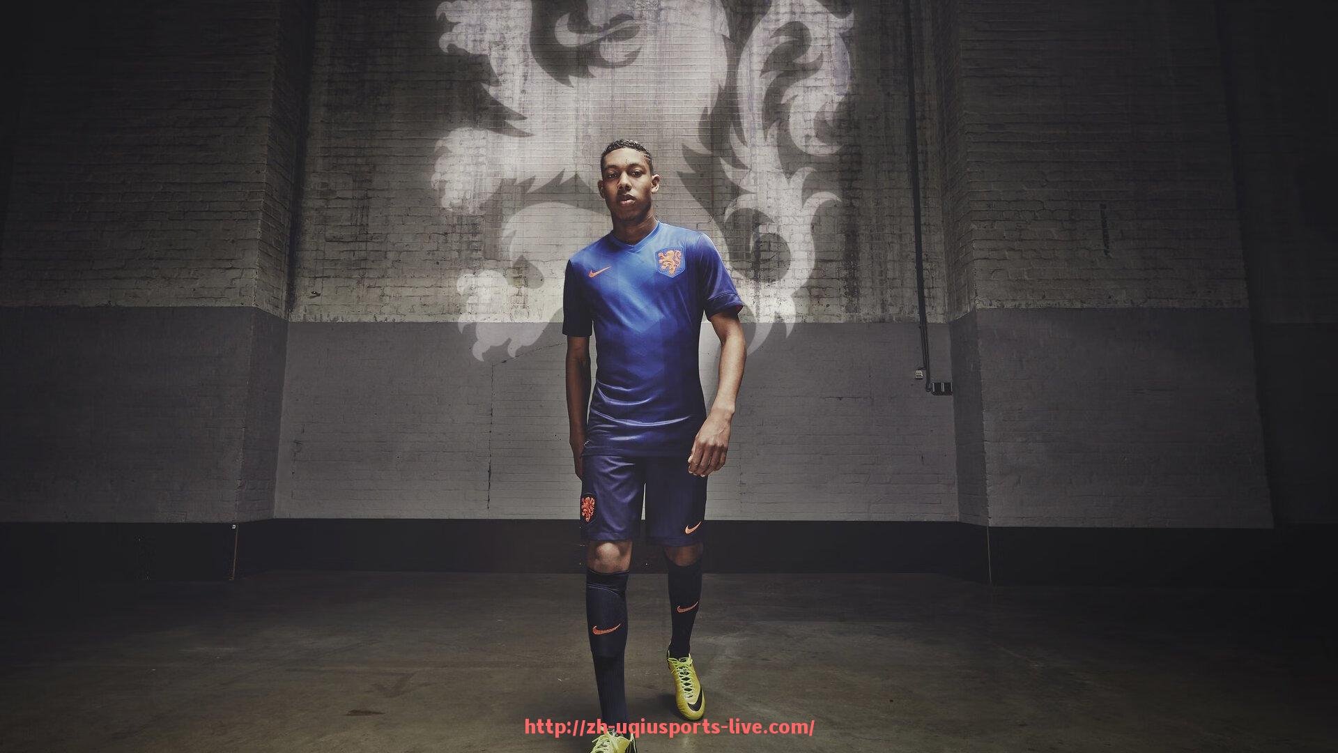 U球体育直播-世俱杯训练画面回顾：战术演练与备战状态展示